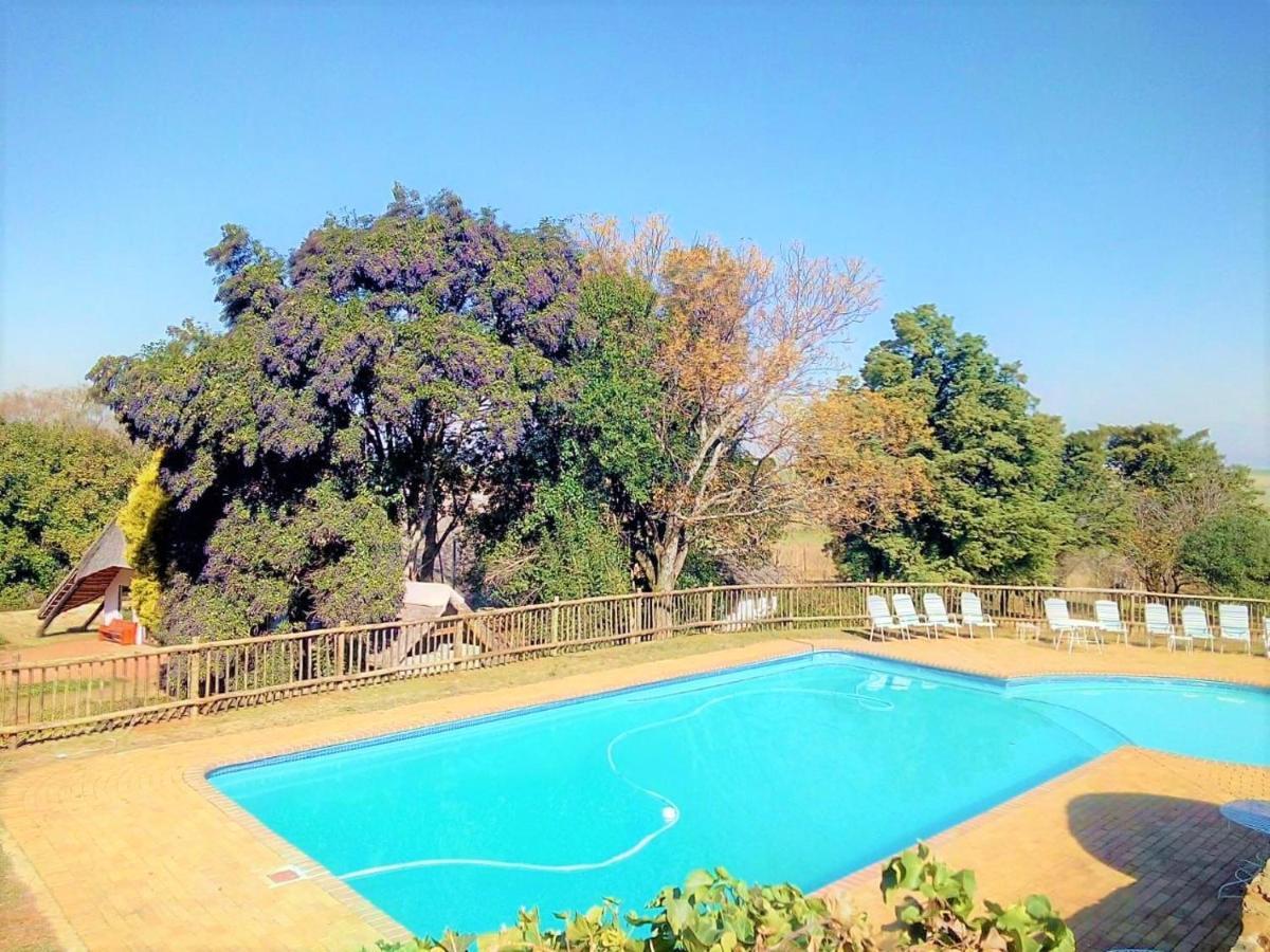 Sandford Park Country Hotel バーグビル エクステリア 写真